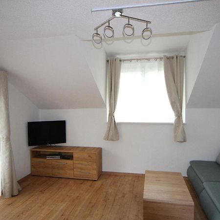 Ferienwohnung Brandstaetter ヴィンディッシュガルシュテン エクステリア 写真