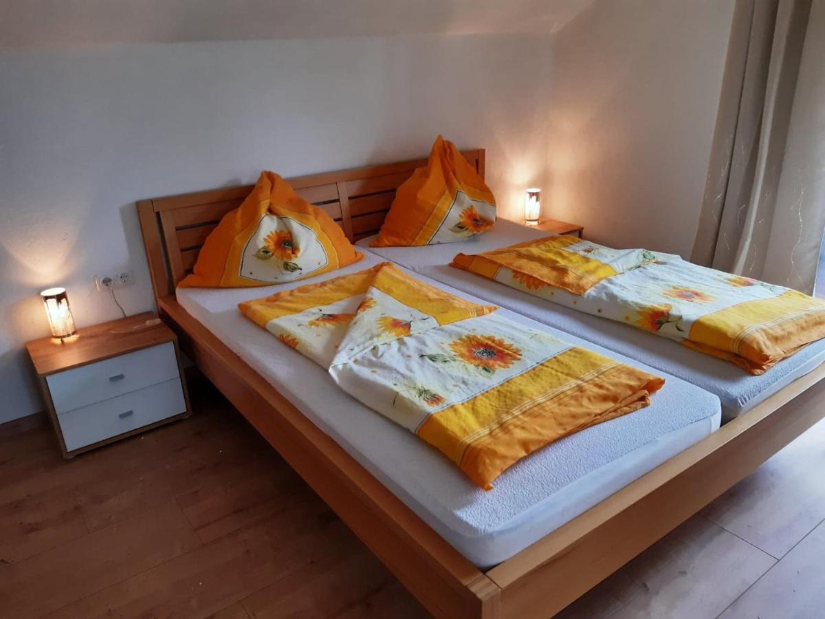 Ferienwohnung Brandstaetter ヴィンディッシュガルシュテン エクステリア 写真